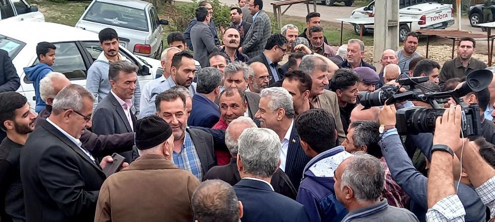 فراهم کردن زیرساختها و امکانات در مناطق کم برخوردار دغدغه جدی مسئولان باشد