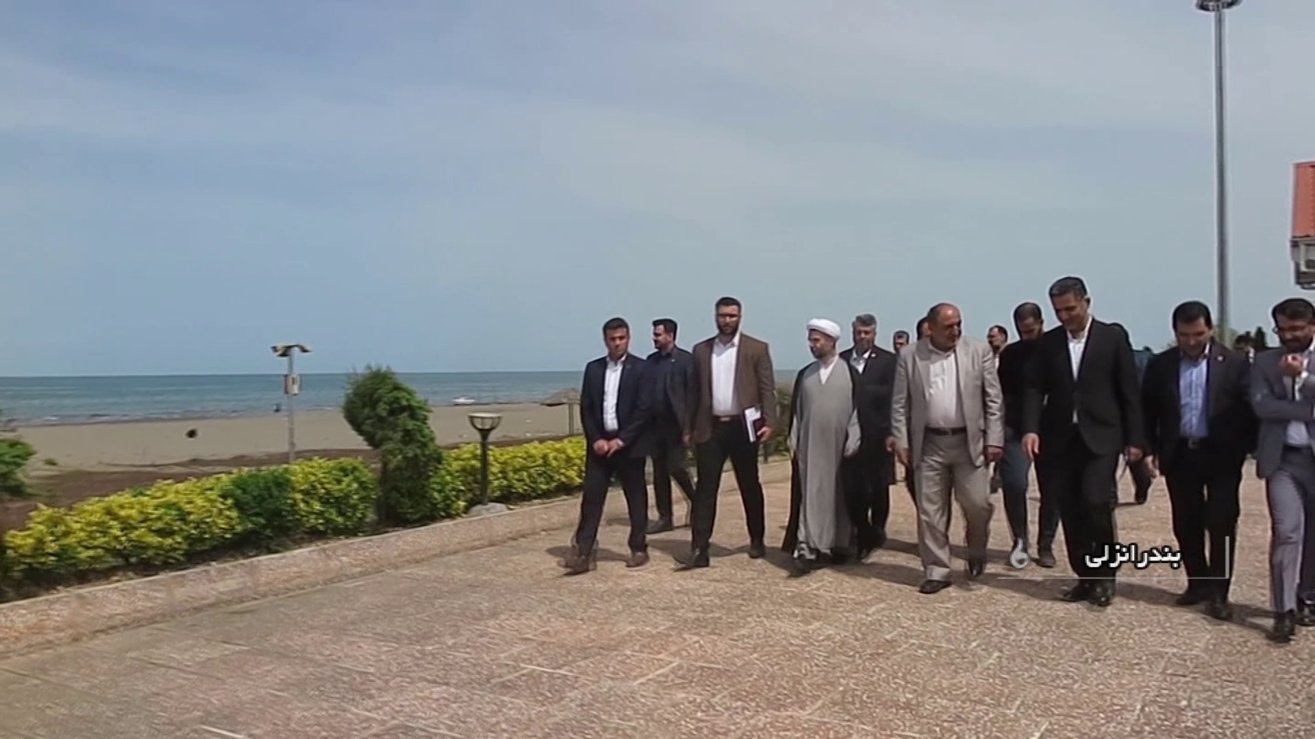 بررسی مشکلات قضایی ۳ طرح عمرانی منطقه آزاد انزلی با حضور رئیس کل دادگستری گیلان