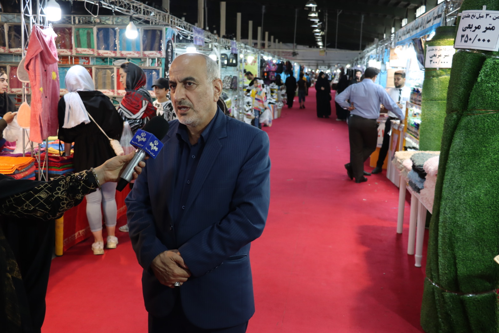 نمایشگاه پائیزه رشت رسما آغاز بکار کرد/تخفیف ۱۰ تا ۲۵ درصدی در نمایشگاه پائیزه