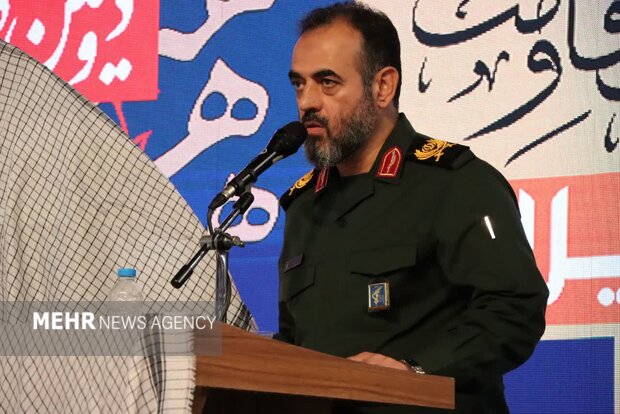 زنان نقش معماری اجتماعی در انقلاب اسلامی را ایفا کردند